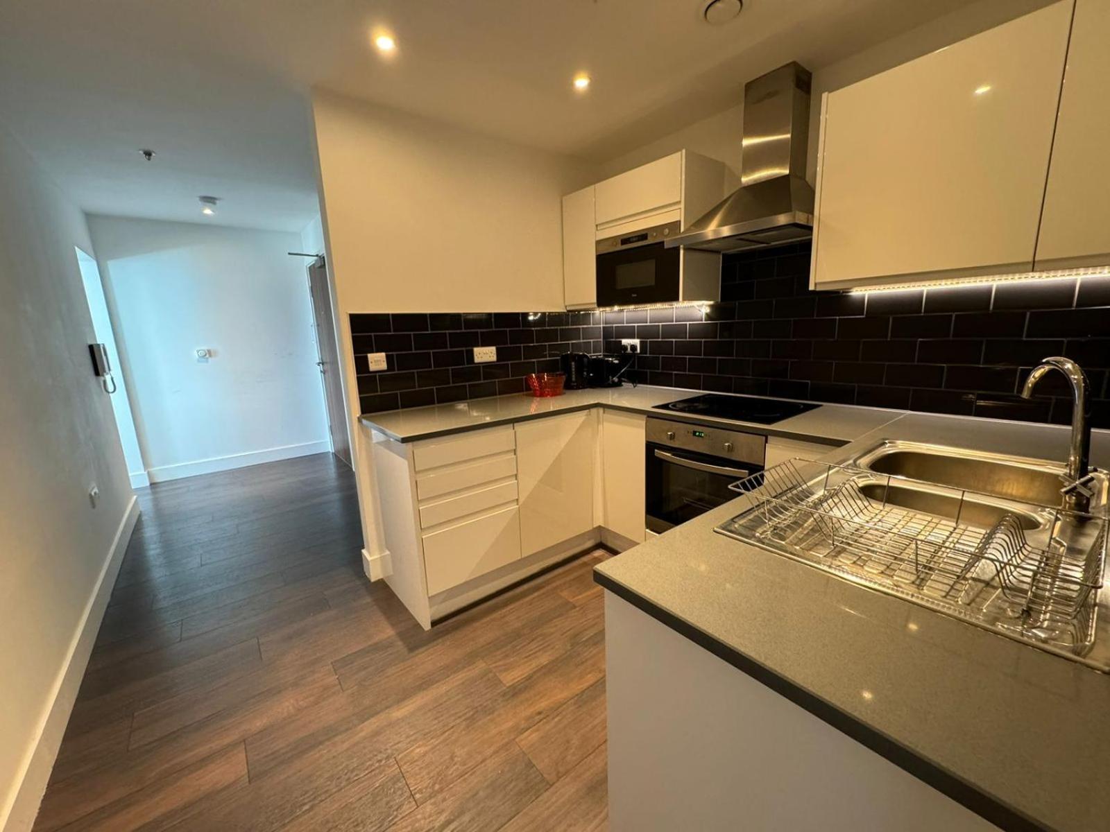 Cozy One Bedroom Flat 20 Mins Central London Bp142 Exterior photo